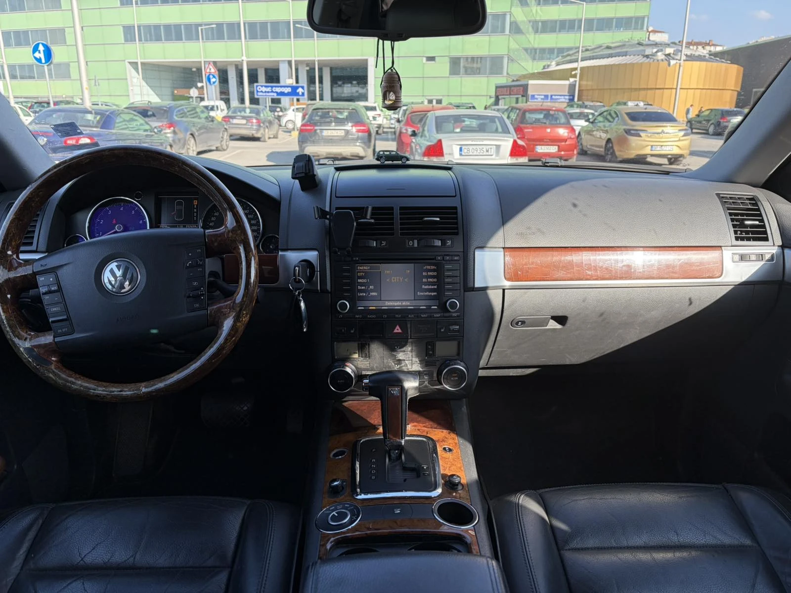 VW Touareg 3, 2 LPG, снимка 6 - Автомобили и джипове - 54413852