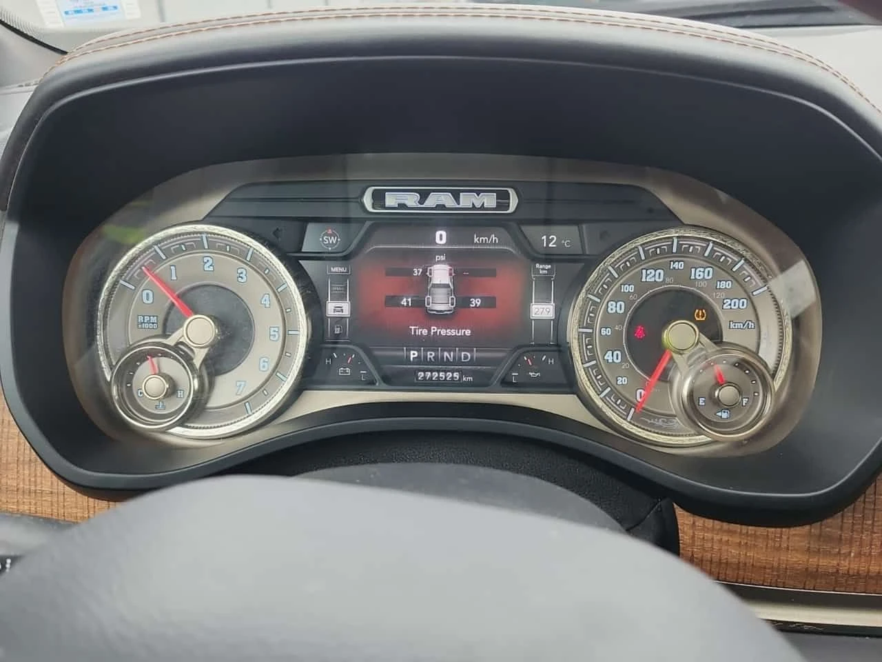 Dodge RAM 1500 LARAMIE LONGHORN/5.7/ФИНАНСИРАНЕ, снимка 7 - Автомобили и джипове - 54594575