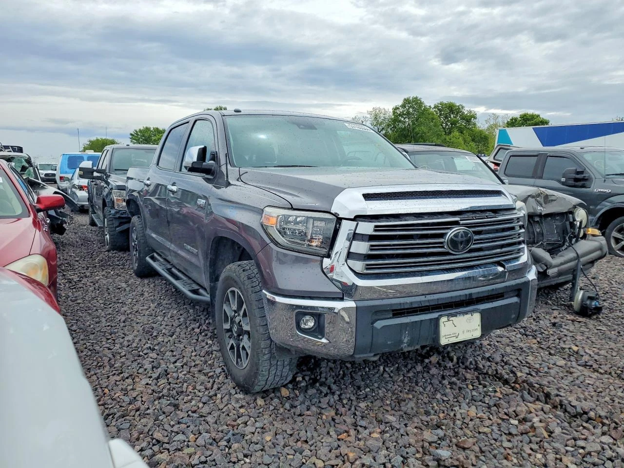 Toyota Tundra 5.7l Crewmax Limited, снимка 4 - Автомобили и джипове - 54731458