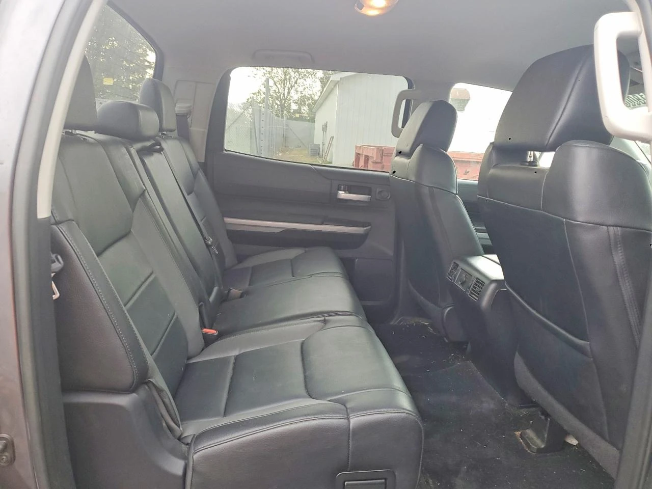 Toyota Tundra 5.7l Crewmax Limited, снимка 10 - Автомобили и джипове - 54731458