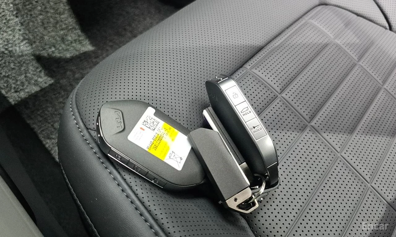 Kia Seltos 1.6T 2WDSignature | ОБДУХВАНЕ | 360 КАМЕРА | , снимка 14 - Автомобили и джипове - 54974322