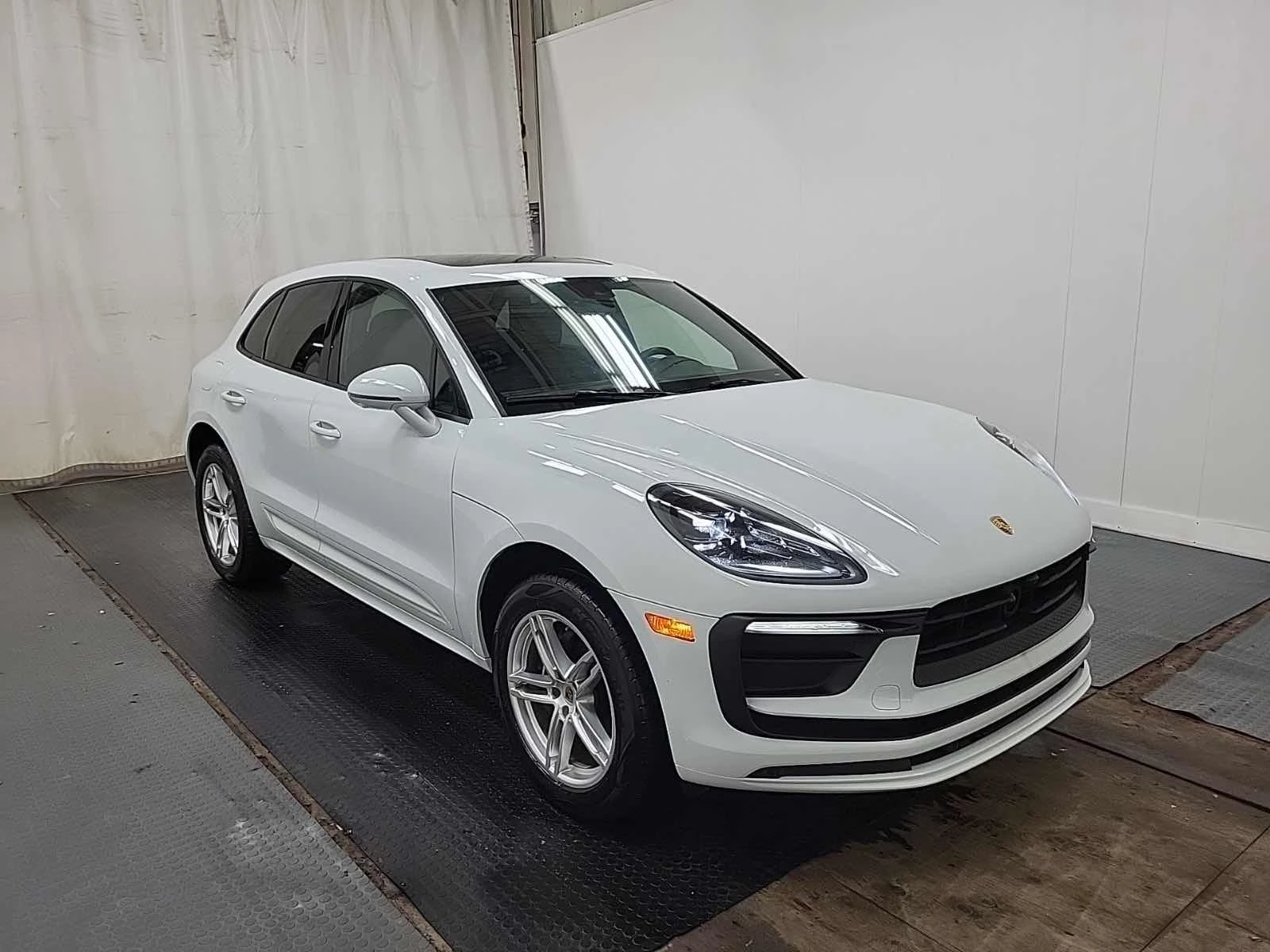 Porsche Macan DISTRONIC* BOSE* 360* ОБУДХВАНЕ* , снимка 6 - Автомобили и джипове - 56113140