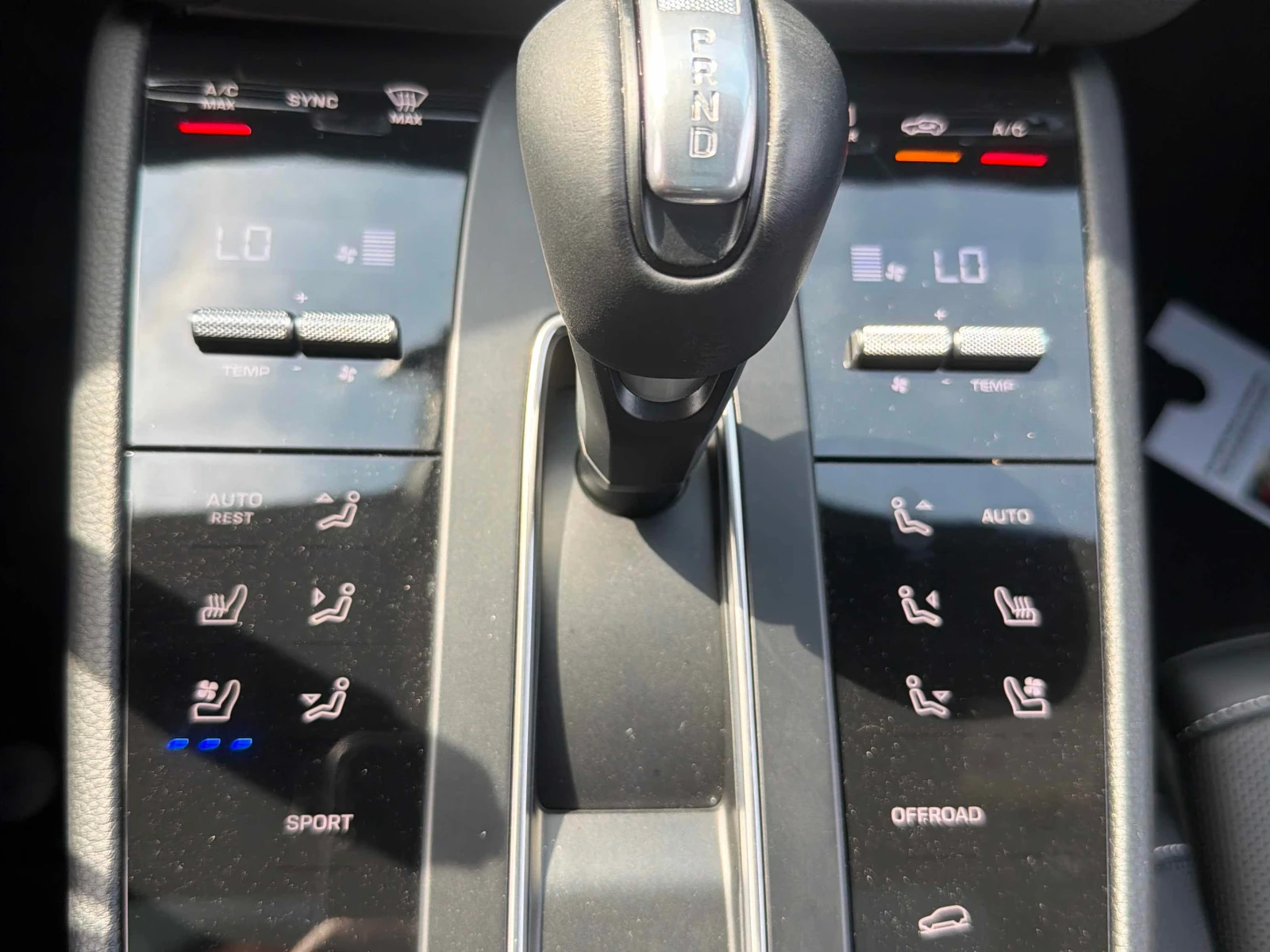 Porsche Macan DISTRONIC* BOSE* 360* ОБУДХВАНЕ* , снимка 11 - Автомобили и джипове - 56113140