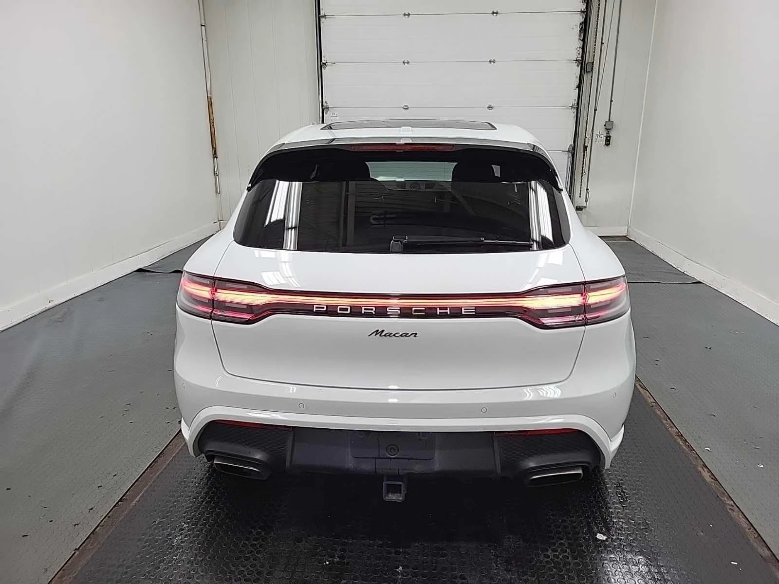 Porsche Macan DISTRONIC* BOSE* 360* ОБУДХВАНЕ* , снимка 4 - Автомобили и джипове - 56113140