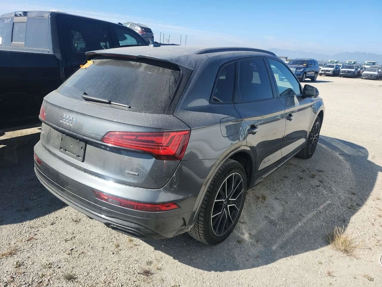 Audi Q5 * PROGRESSIV * CARFAX * БЕЗ ПЪРВОНАЧАЛНА ВНОСКА, снимка 3 - Автомобили и джипове - 56273545
