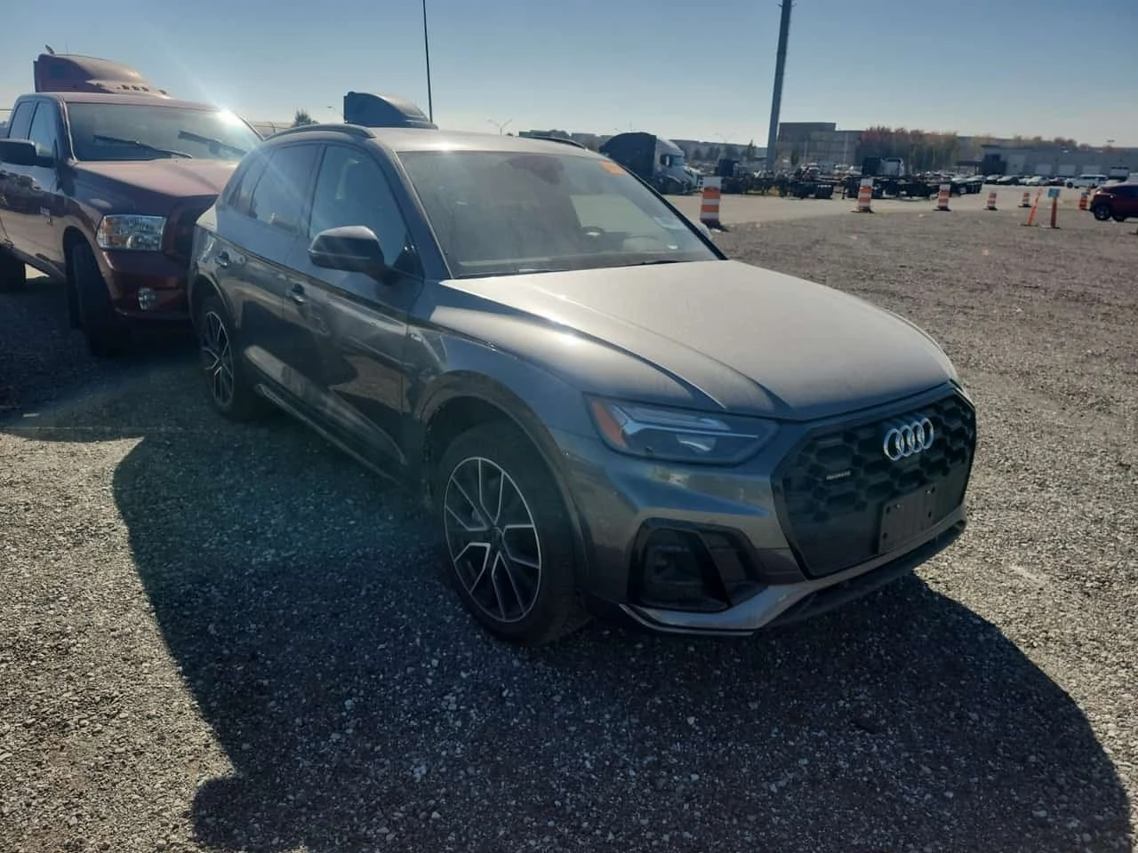 Audi Q5 * PROGRESSIV * CARFAX * БЕЗ ПЪРВОНАЧАЛНА ВНОСКА, снимка 2 - Автомобили и джипове - 56273545