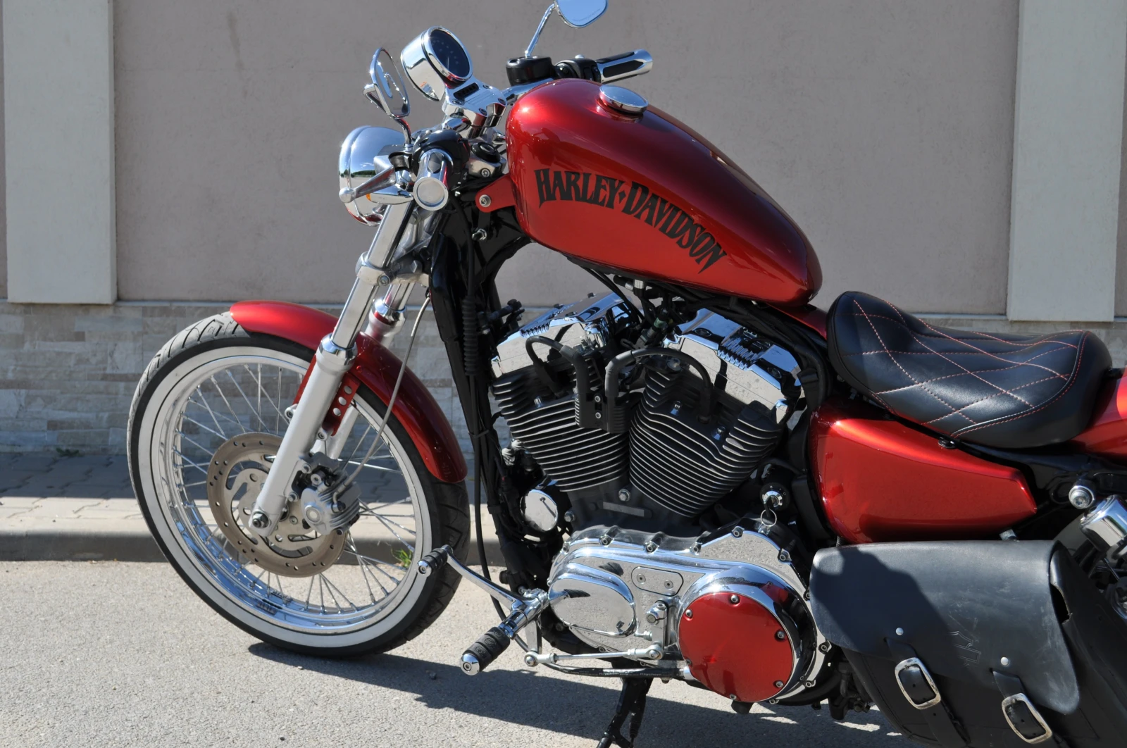 Harley-Davidson Sportster Seventy-Two