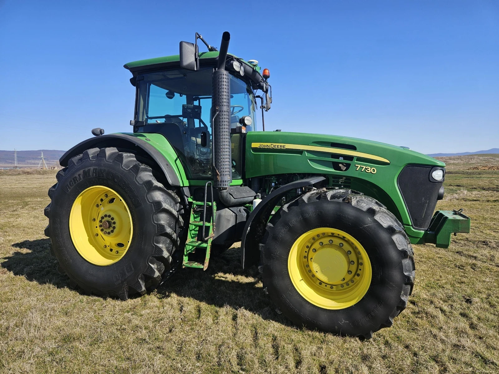 Трактор John Deere 7730 - изображение 2