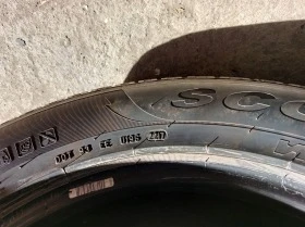 Гуми Зимни 215/65R17, снимка 8 - Гуми и джанти - 38462742