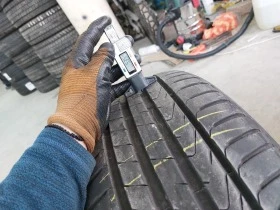 Гуми Летни 225/45R18, снимка 3 - Гуми и джанти - 44493499