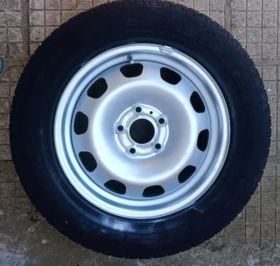        215/65R16  Dacia Duster