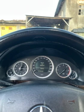 Mercedes-Benz E 220, снимка 11