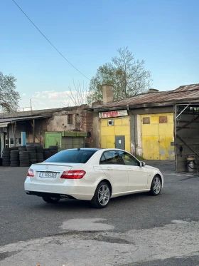 Mercedes-Benz E 220, снимка 4