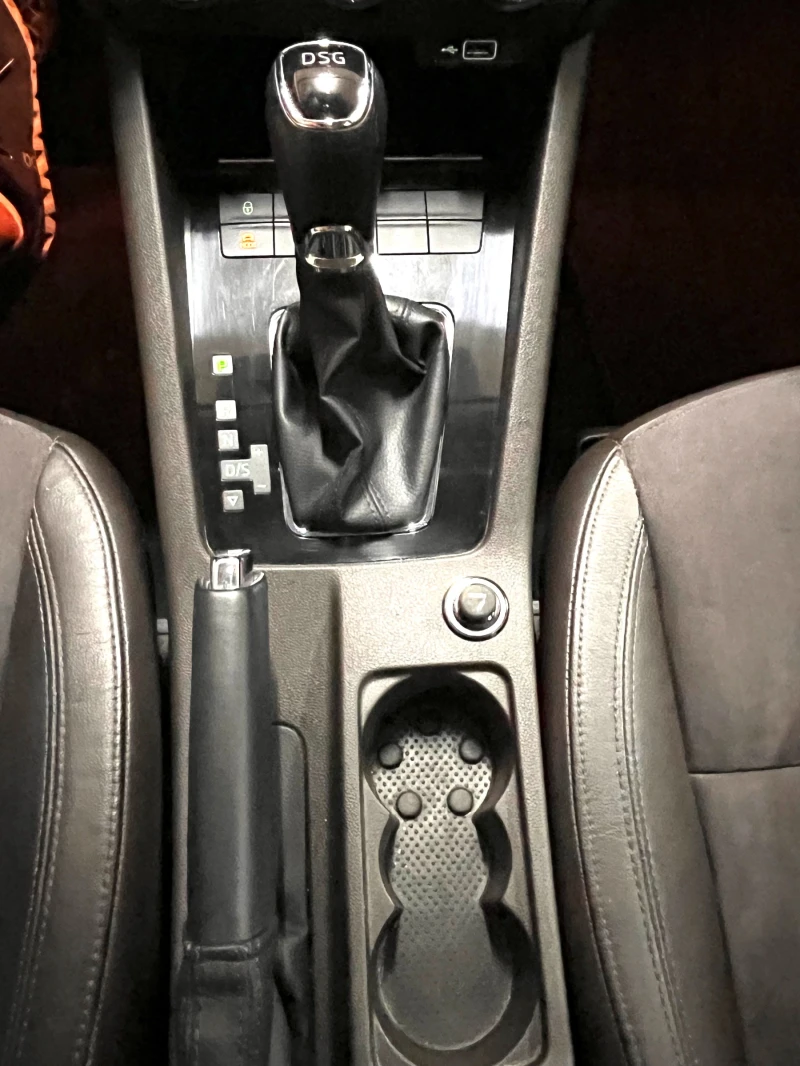 Skoda Octavia 1, 5 TSI ACT DSG Laurin&Klement, снимка 12 - Автомобили и джипове - 52149211