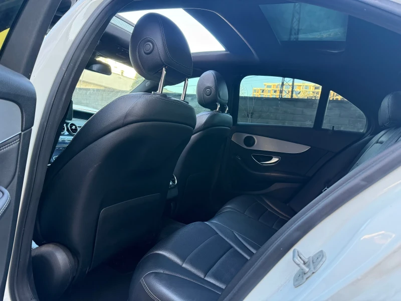 Mercedes-Benz C 300 AMG 4 MATIC, снимка 12 - Автомобили и джипове - 52895922