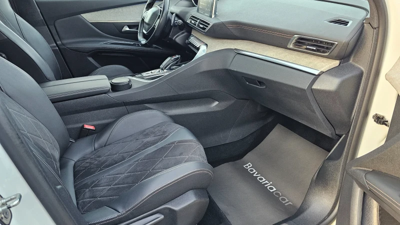 Peugeot 3008 GT-Line* Aut. EAT8* LED* Pano* Kam.360* KeyGo* , снимка 14 - Автомобили и джипове - 52550405