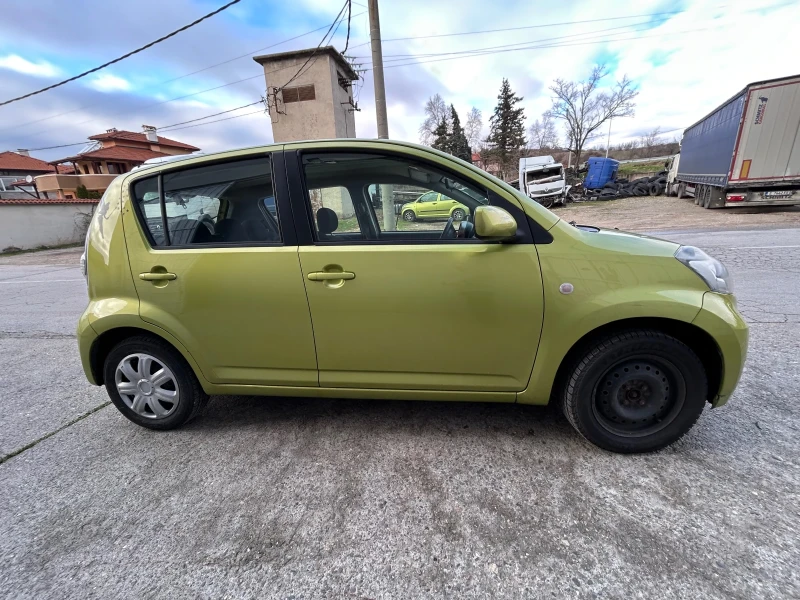 Daihatsu Sirion, снимка 8 - Автомобили и джипове - 53011128
