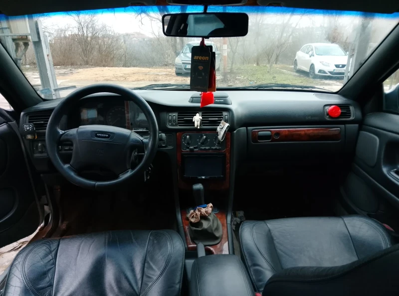 Volvo C70 T5, снимка 8 - Автомобили и джипове - 53295859