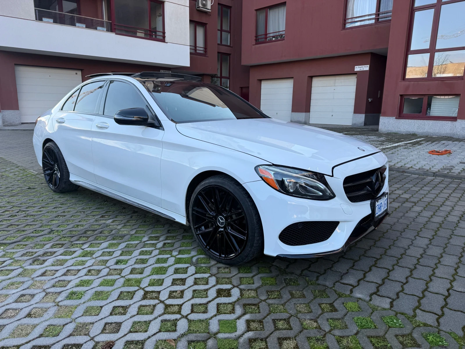 Mercedes-Benz C 300 AMG 4 MATIC, снимка 1