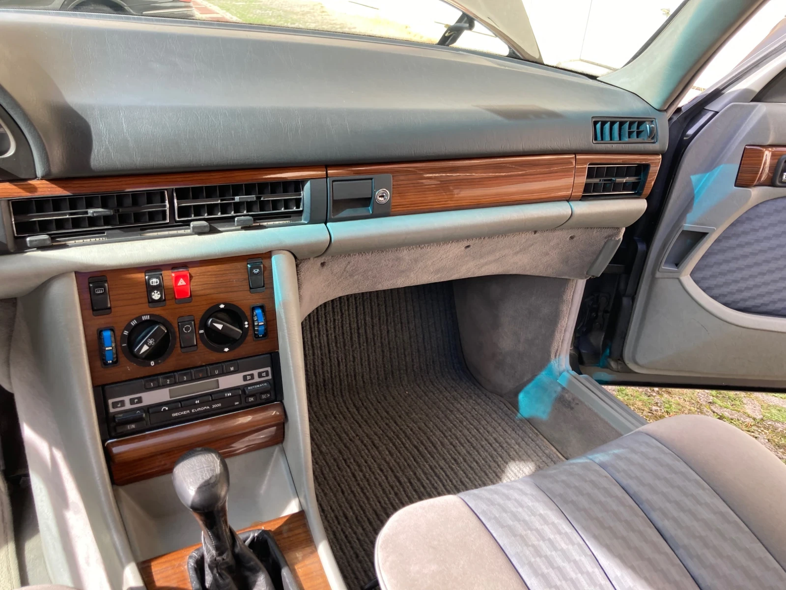 Mercedes-Benz 126-260 260SE | Mobile.bg   12