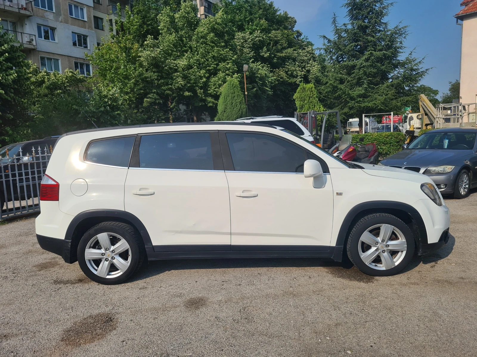 Chevrolet Orlando 2.0D LTZ/Koжа/6+1м//Навигация - изображение 4