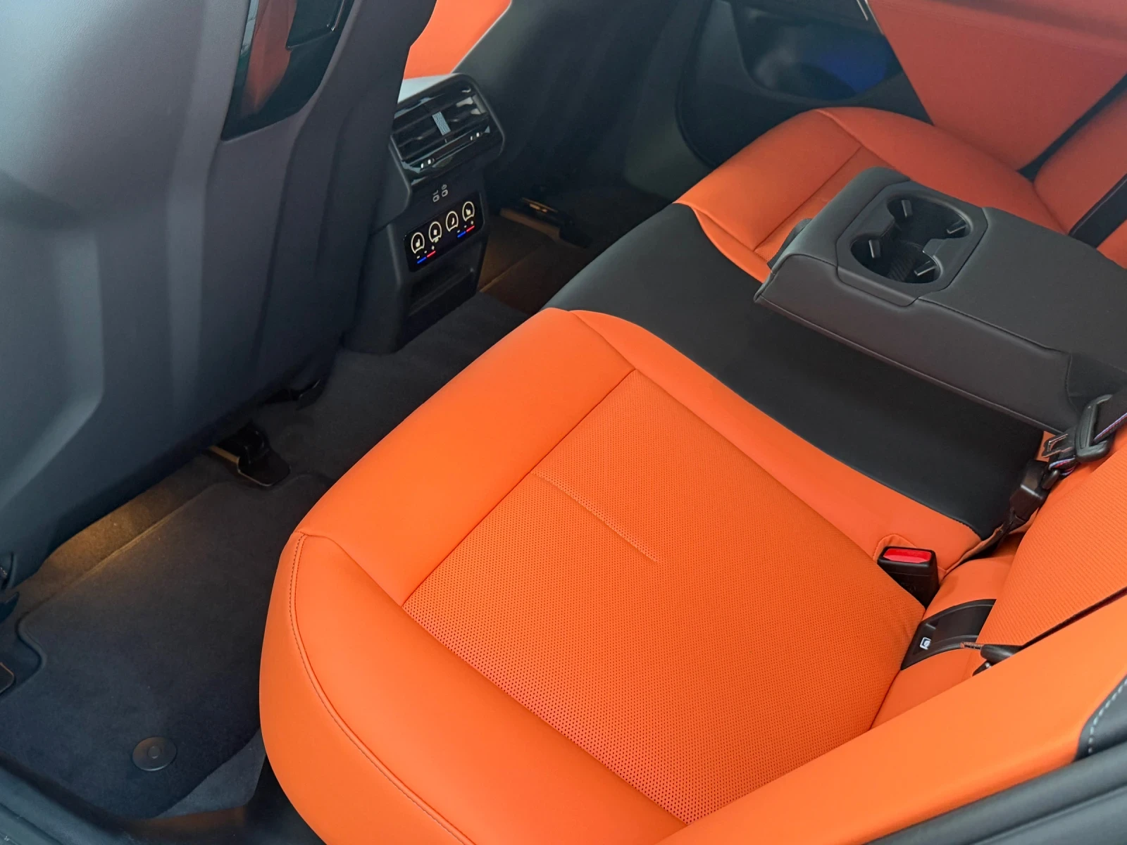 BMW M5 НОВ * НАЛИЧЕН * ГАРАНЦИЯ, снимка 13 - Автомобили и джипове - 49681122