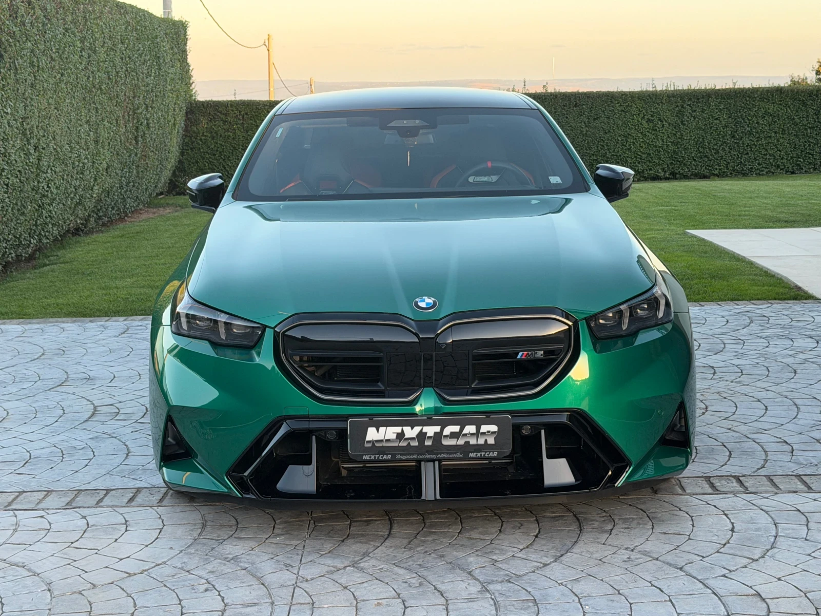 BMW M5 НОВ * НАЛИЧЕН * ГАРАНЦИЯ, снимка 2 - Автомобили и джипове - 49681122