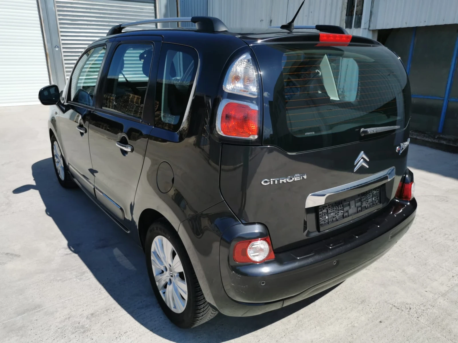 Citroen C3 Picasso 1.6* HDI* EXCLUSIVE* ТОП ОФЕРТА  - изображение 4