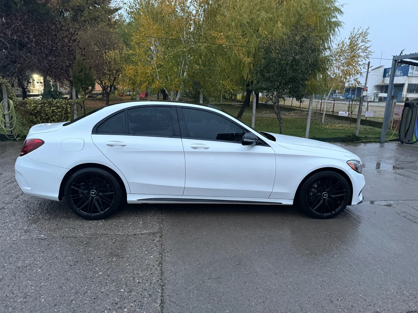 Mercedes-Benz C 300 AMG 4 MATIC - изображение 3