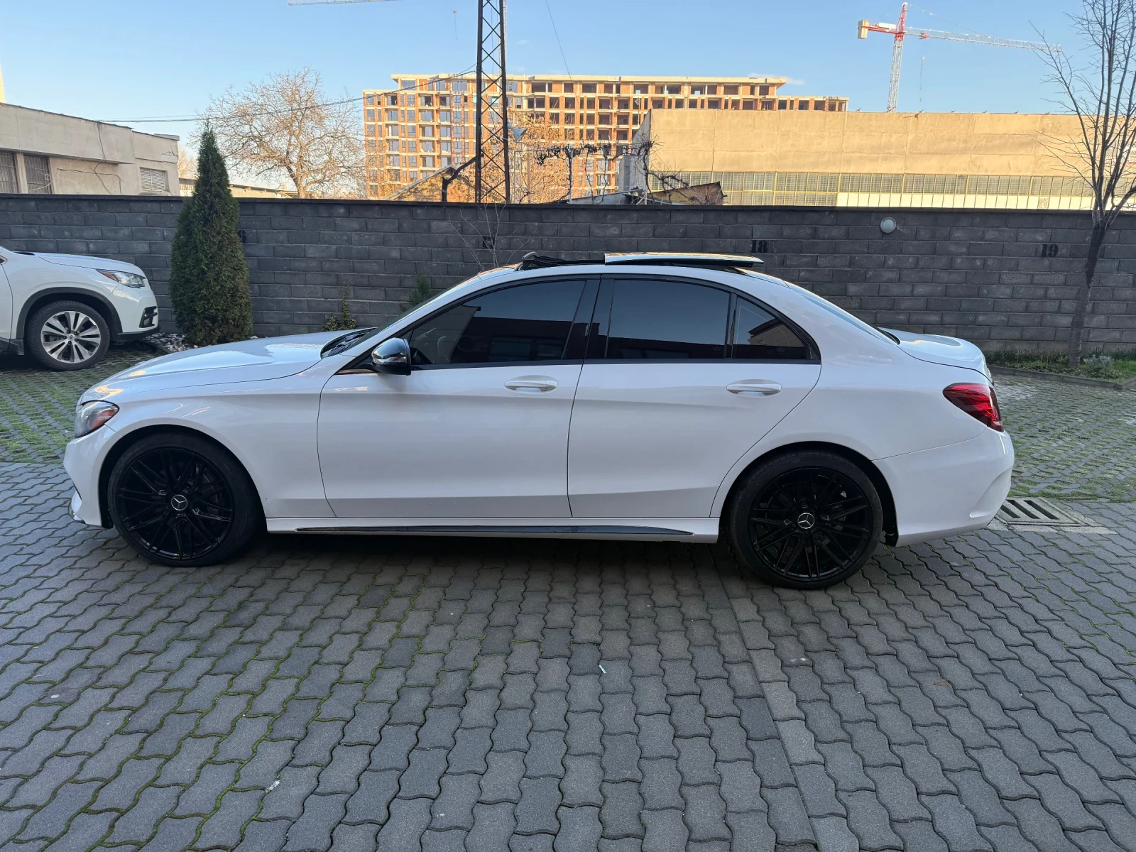 Mercedes-Benz C 300 AMG 4 MATIC - изображение 6