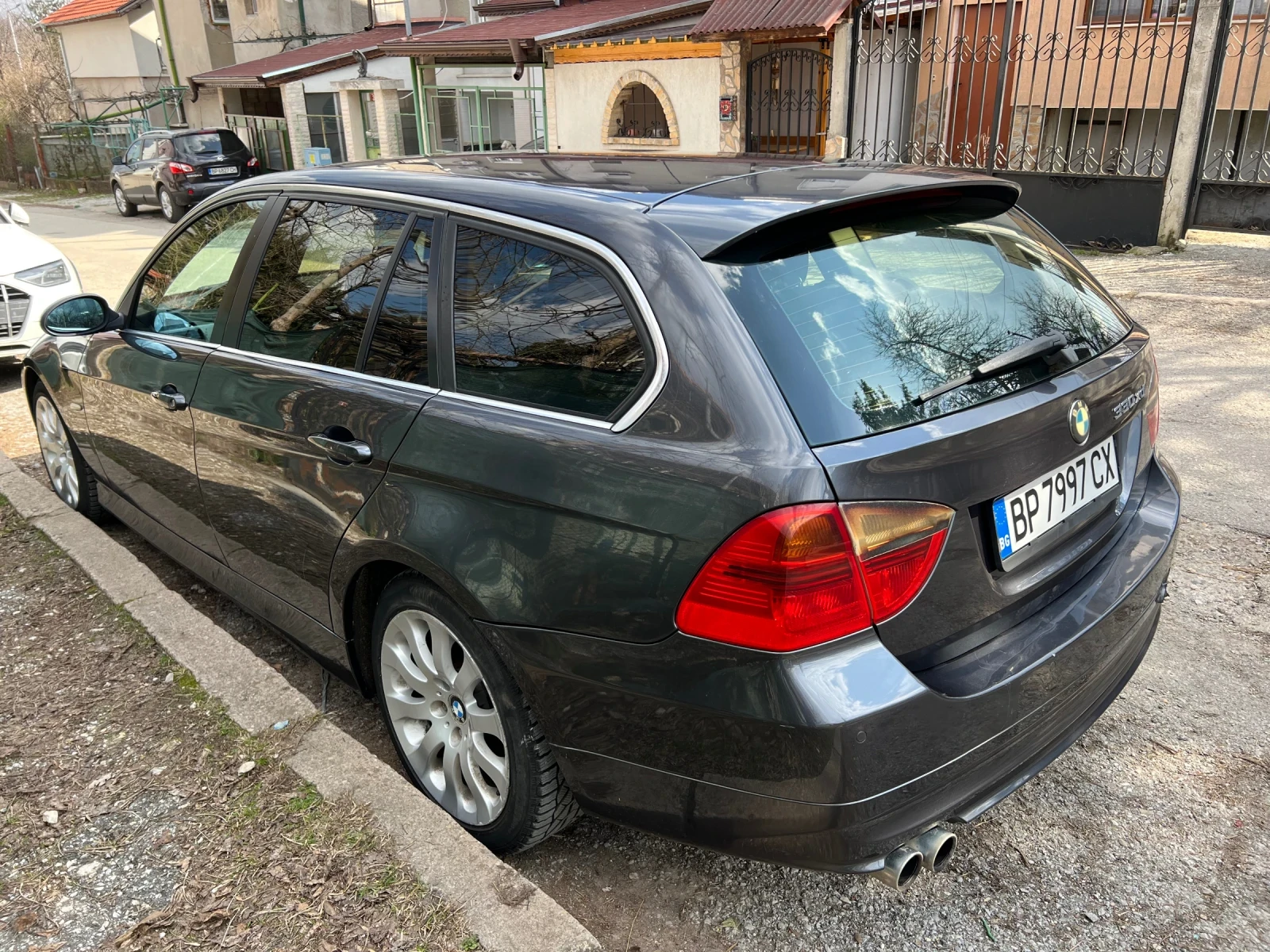 BMW 330 xd, снимка 4 - Автомобили и джипове - 53749991