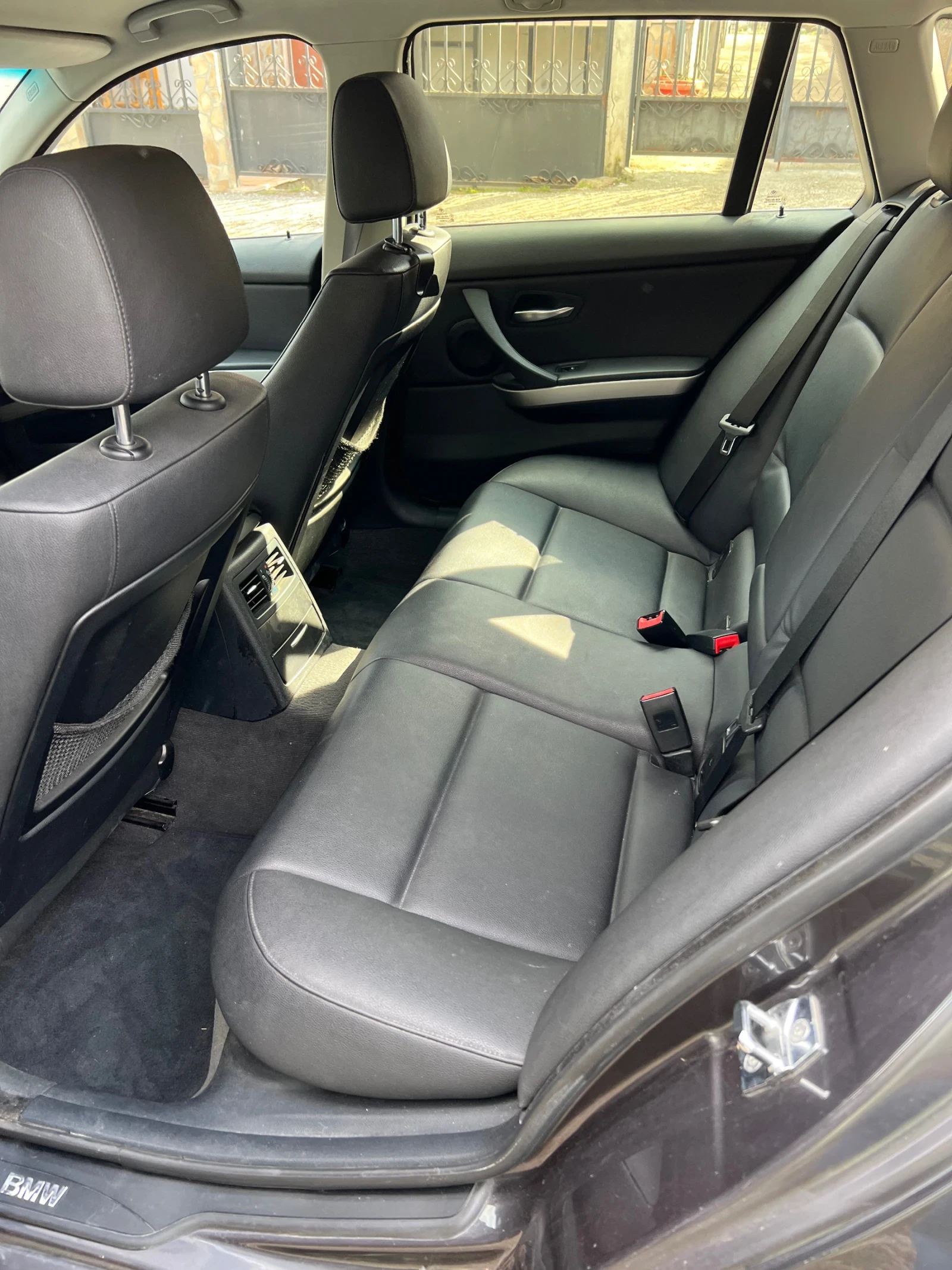 BMW 330 xd, снимка 8 - Автомобили и джипове - 53749991