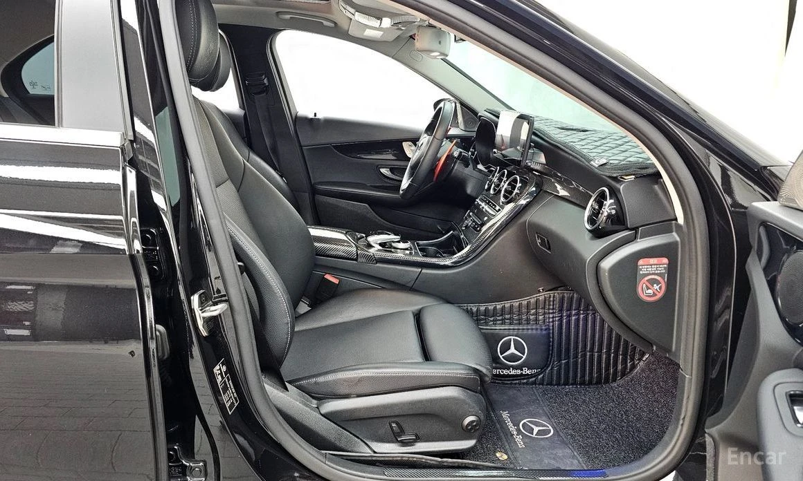 Mercedes-Benz C 200, снимка 11 - Автомобили и джипове - 53985013