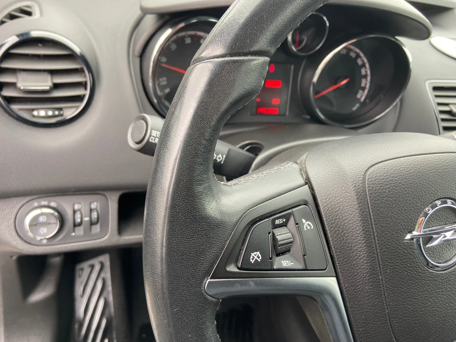 Opel Meriva 1.4i-Изключително запазена!, снимка 7 - Автомобили и джипове - 54085870