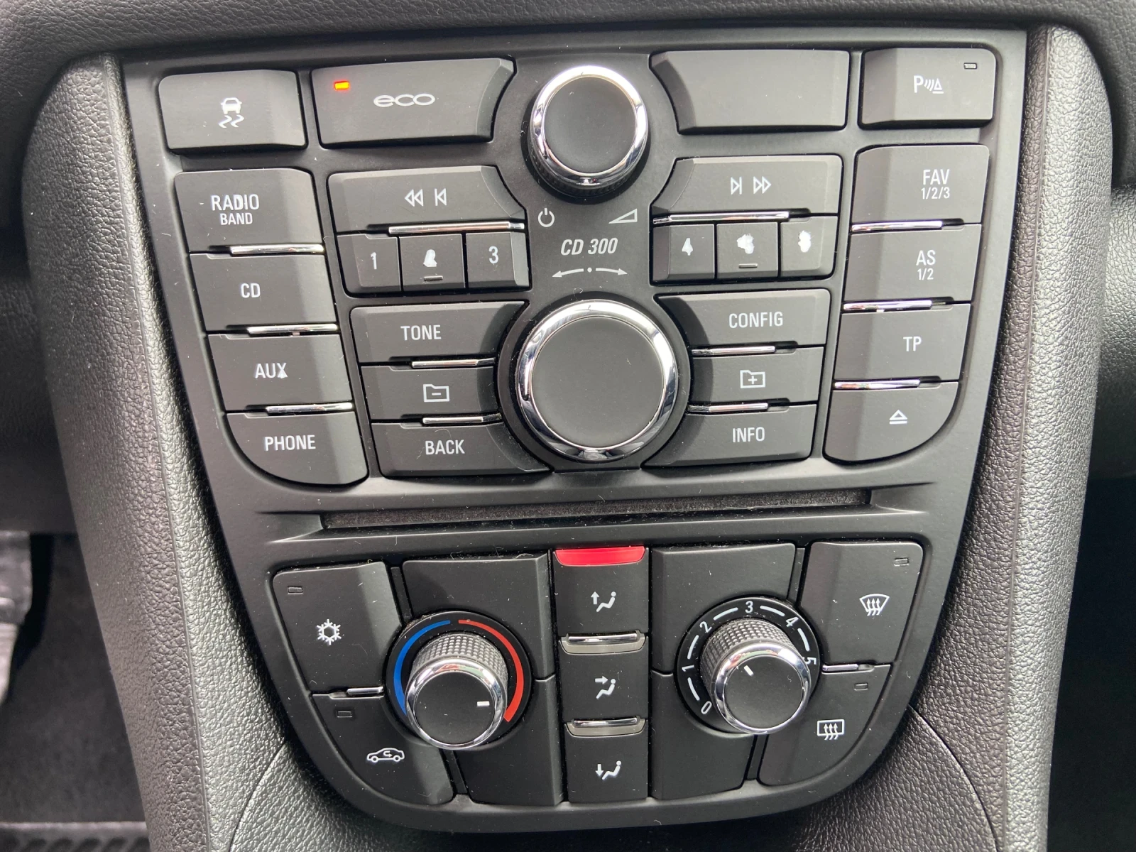 Opel Meriva 1.4i-Изключително запазена!, снимка 10 - Автомобили и джипове - 54085870