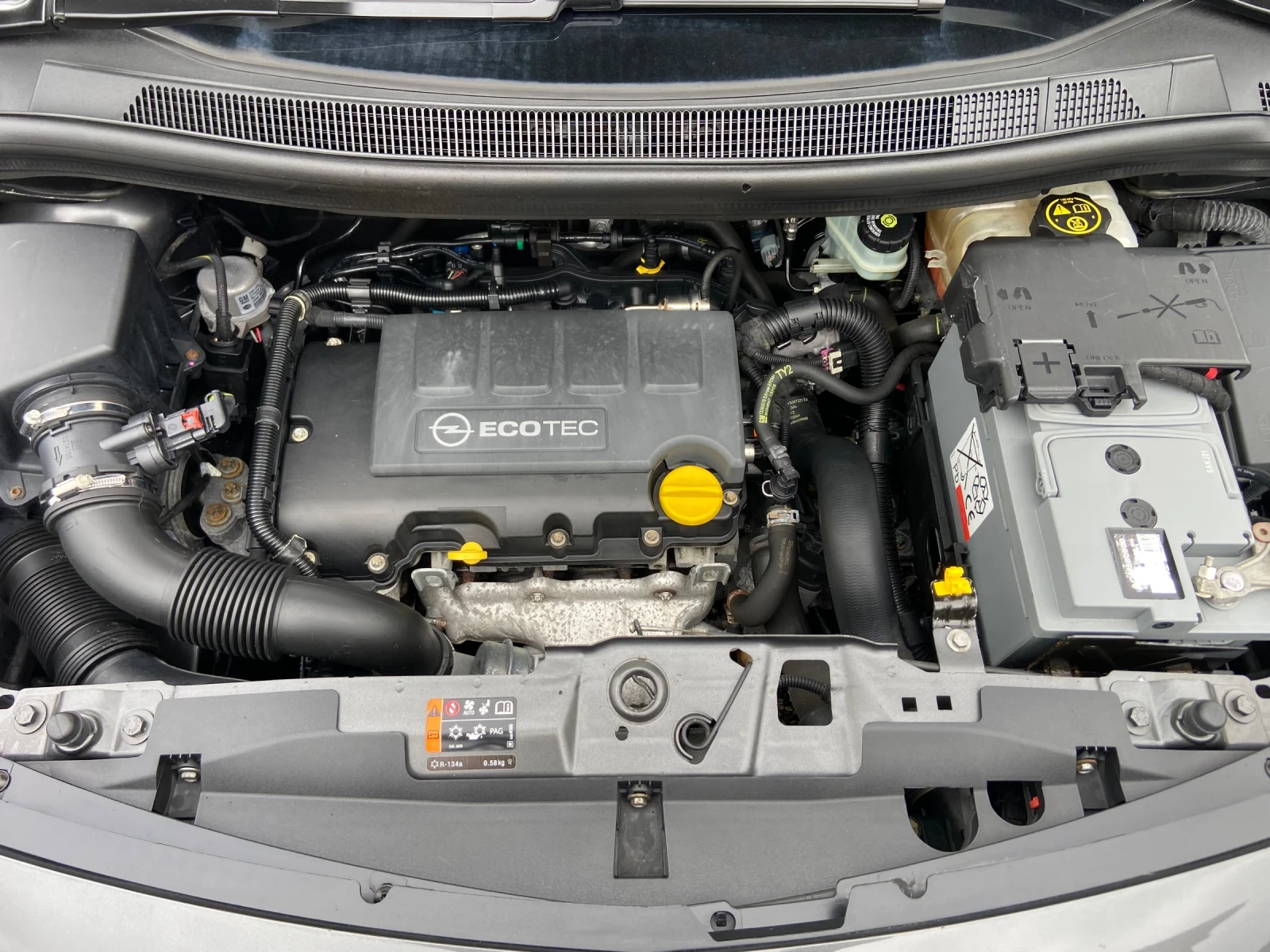 Opel Meriva 1.4i-Изключително запазена!, снимка 16 - Автомобили и джипове - 54085870