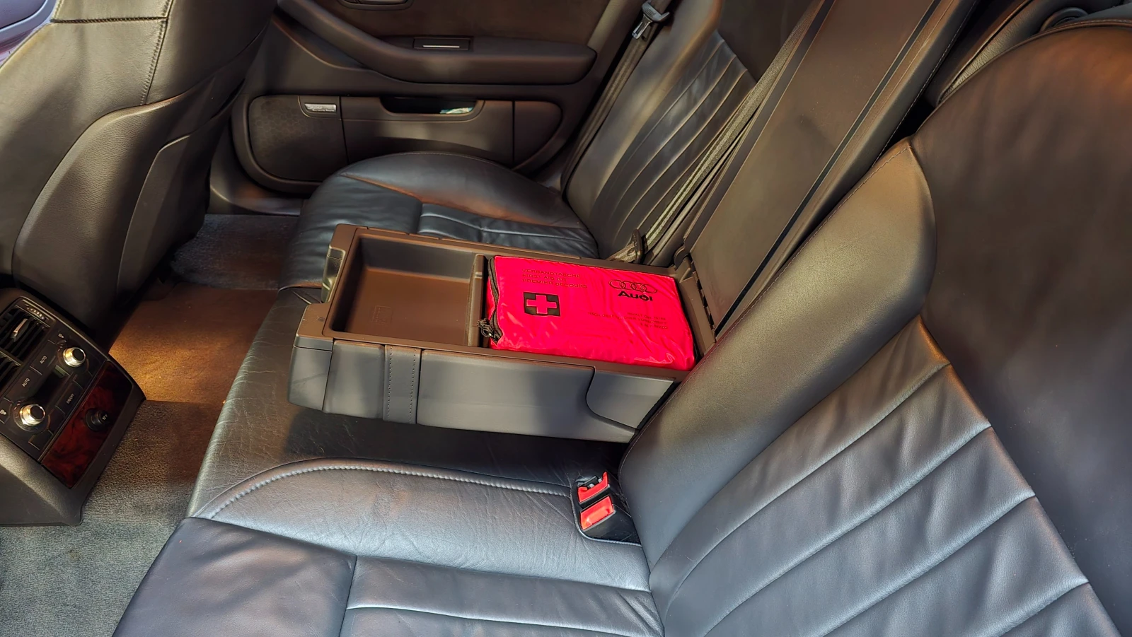 Audi A8 D3, Bixenon, Bose, Chip tuning-272hp, снимка 11 - Автомобили и джипове - 54239955