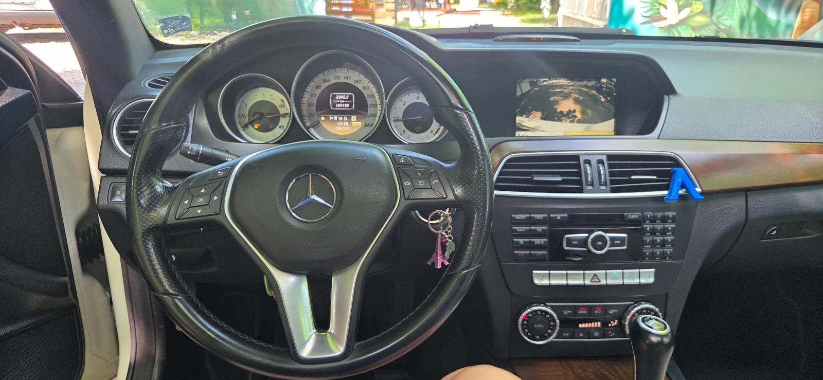 Mercedes-Benz C 220 Панорама камера подгрев , снимка 7 - Автомобили и джипове - 54800242