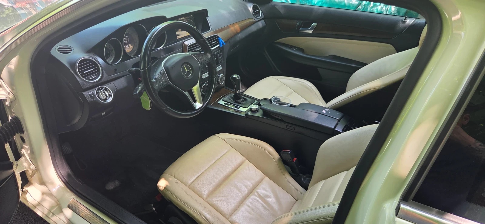 Mercedes-Benz C 220 Панорама камера подгрев , снимка 10 - Автомобили и джипове - 54800242
