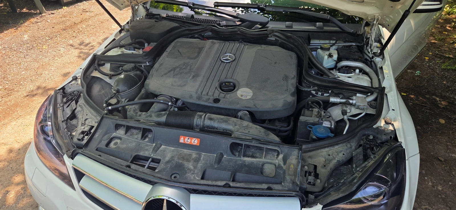 Mercedes-Benz C 220 Панорама камера подгрев , снимка 14 - Автомобили и джипове - 54800242
