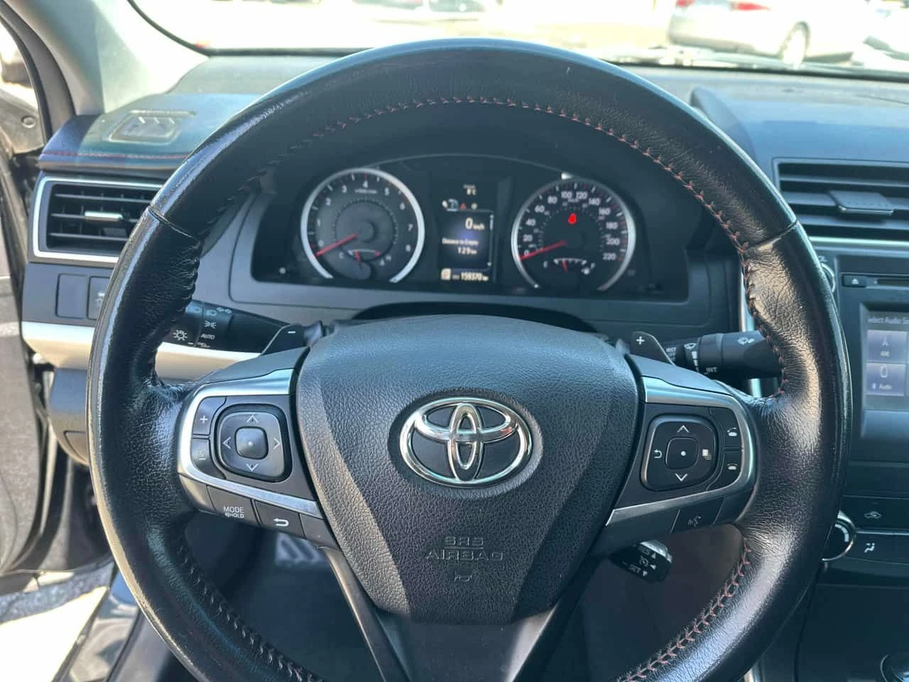 Toyota Camry * 4dr Sdn I4 Auto * АВТОКРЕДИТ* , снимка 8 - Автомобили и джипове - 54985257