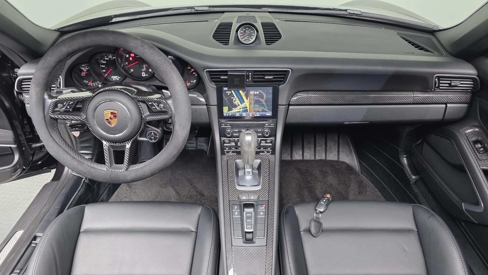 Porsche 911 Carrera 4* ЛЮК* ПОДГРЕВ ВОЛАН* КРАЙНА ЦЕНА, снимка 7 - Автомобили и джипове - 55378670