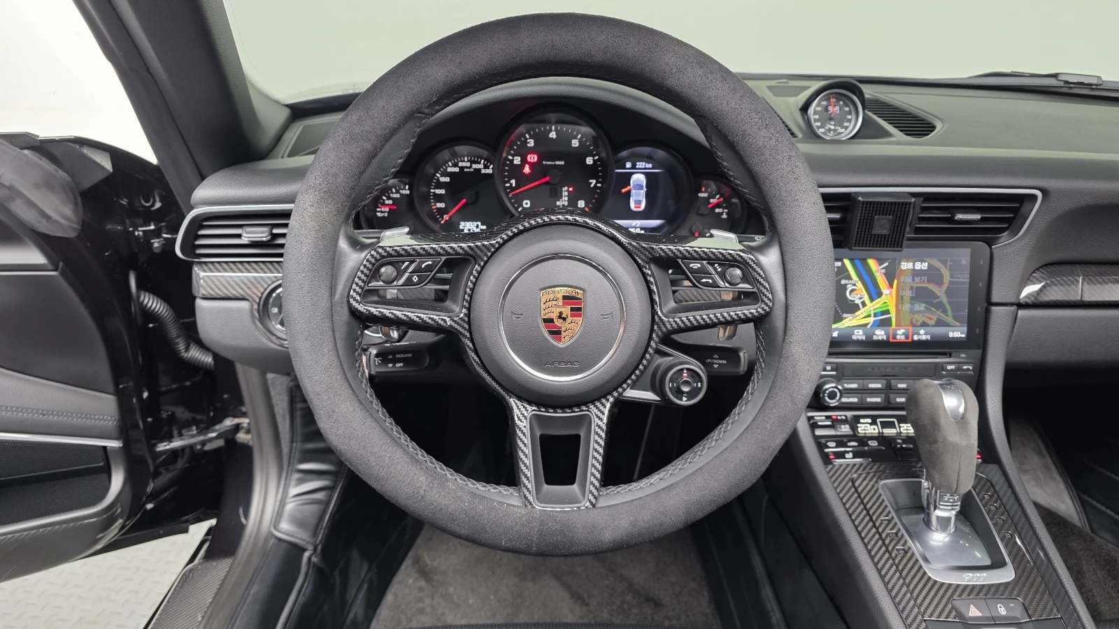 Porsche 911 Carrera 4* ЛЮК* ПОДГРЕВ ВОЛАН* КРАЙНА ЦЕНА, снимка 13 - Автомобили и джипове - 55378670