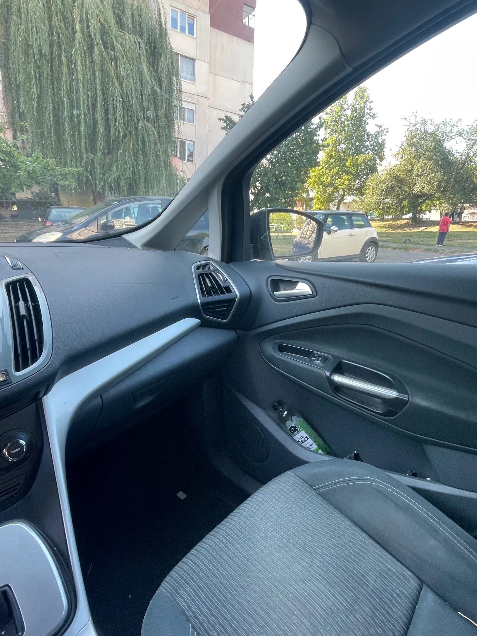 Ford Grand C-Max, снимка 6 - Автомобили и джипове - 55686365