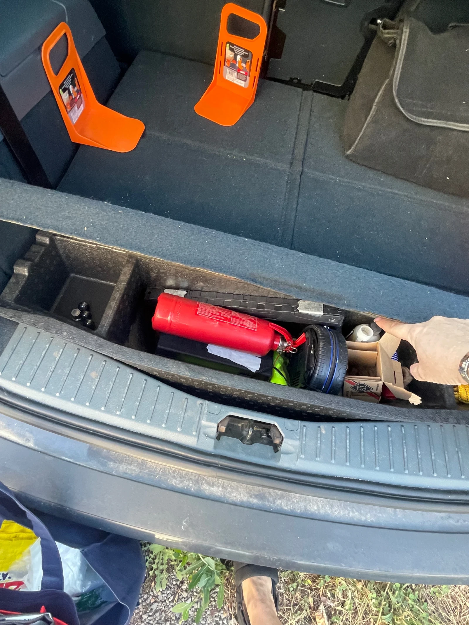Ford Grand C-Max, снимка 14 - Автомобили и джипове - 55686365