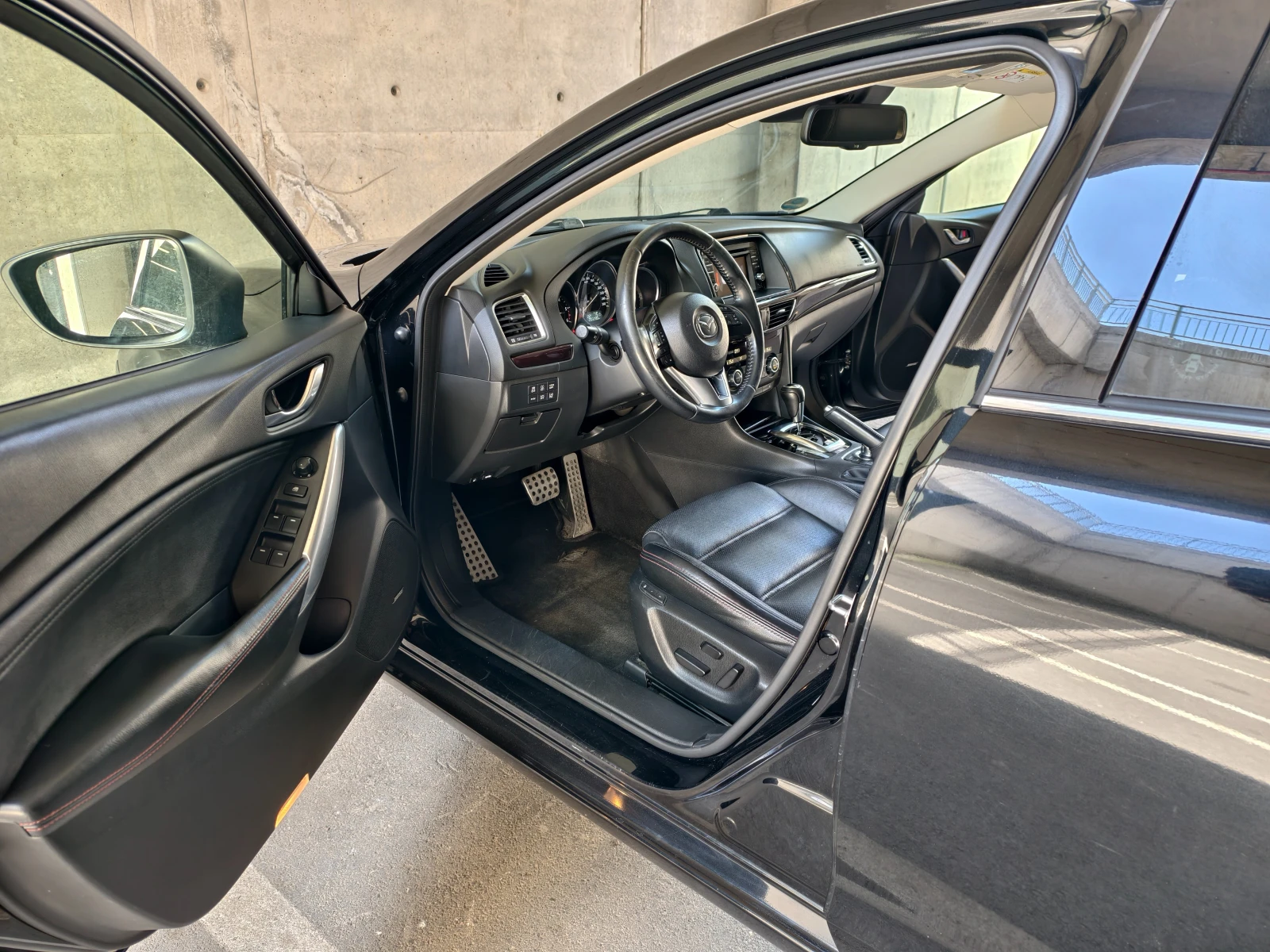 Mazda 6 ПЪЛНА.РЕВИЗИЯ.МОТОР| AUTO| NAVI| КОЖА| EURO6| ОБСЛ, снимка 9 - Автомобили и джипове - 55696211