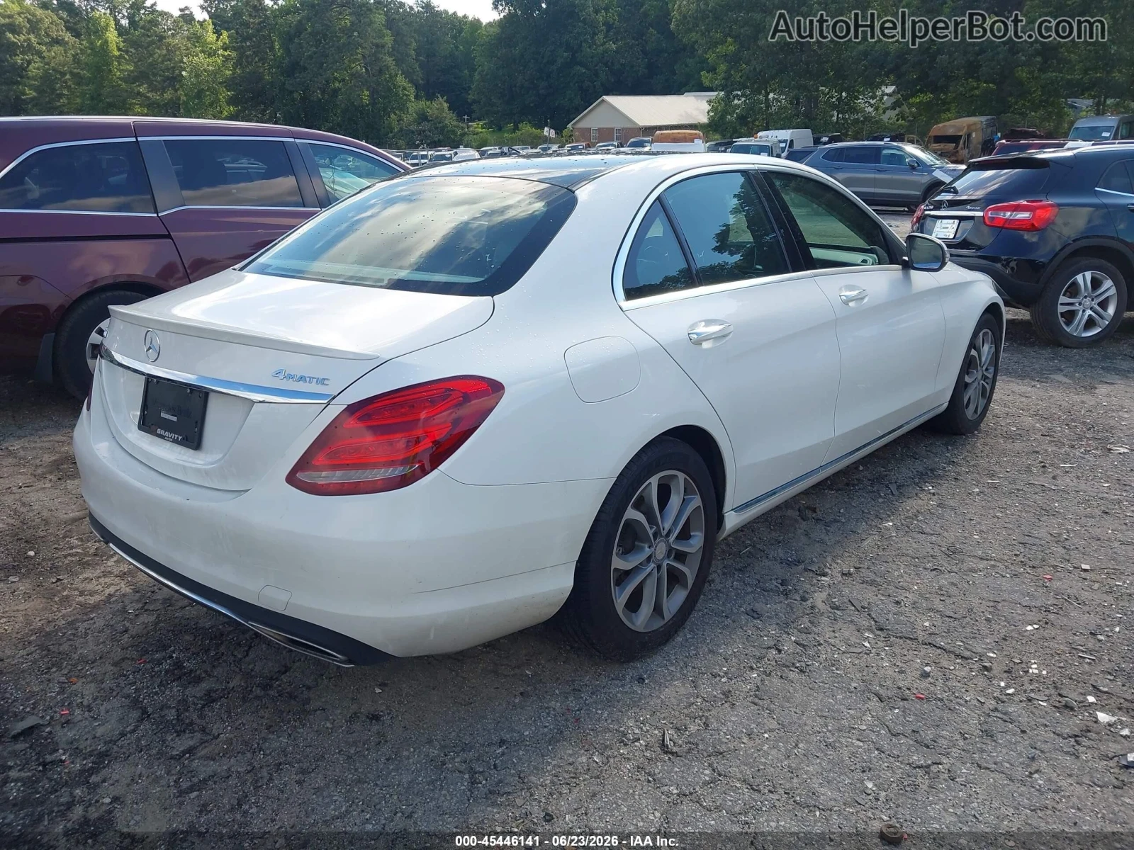 Mercedes-Benz C 300 4MATIC* Burmester* Панорама* Цена до БГ, снимка 4 - Автомобили и джипове - 55778169