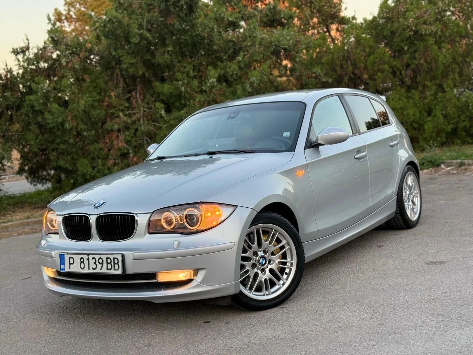 BMW 116 КОЖА/НАВИ/МУЛТИМЕДИЯ/КЛИМАТРОНИК/ОБСЛУЖЕНА ..