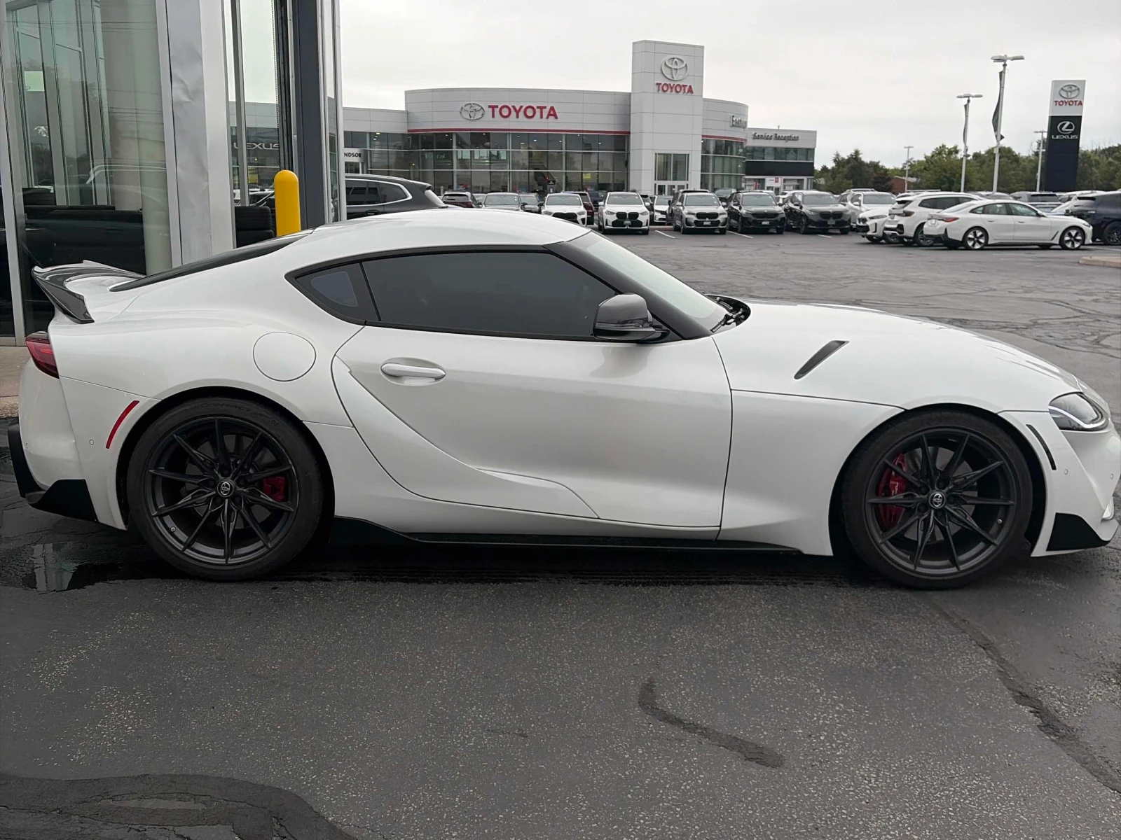 Toyota Supra * Coupe * АВТОКРЕДИТ БЕЗ ПЪРВОНАЧАЛНА ВНОСКА* , снимка 3 - Автомобили и джипове - 56115430