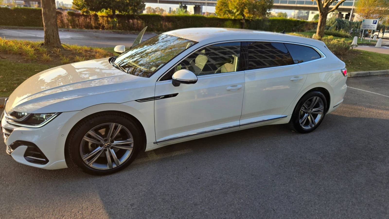 VW Arteon Shooting Brake, снимка 14 - Автомобили и джипове - 56444504